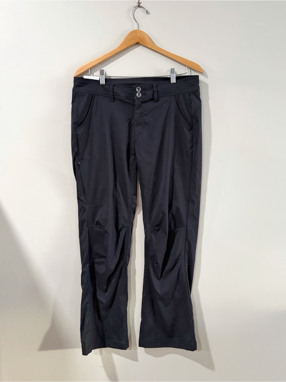 prAna Women 12 Short Black Low Rise Stretch Hiking Pants Utility Gorpcore NWT
